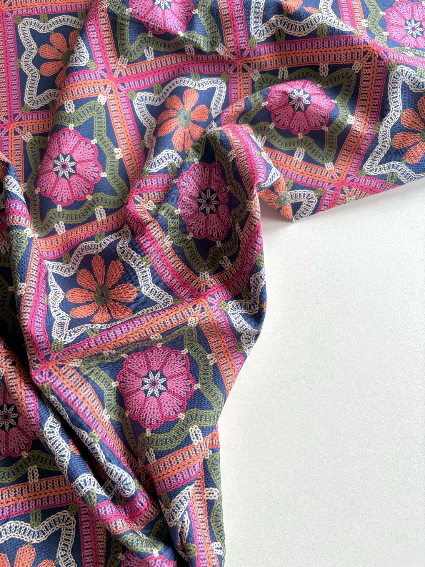 Granny Square Cotton Viscose - The Crafty Pie - REMNANT - 160cm