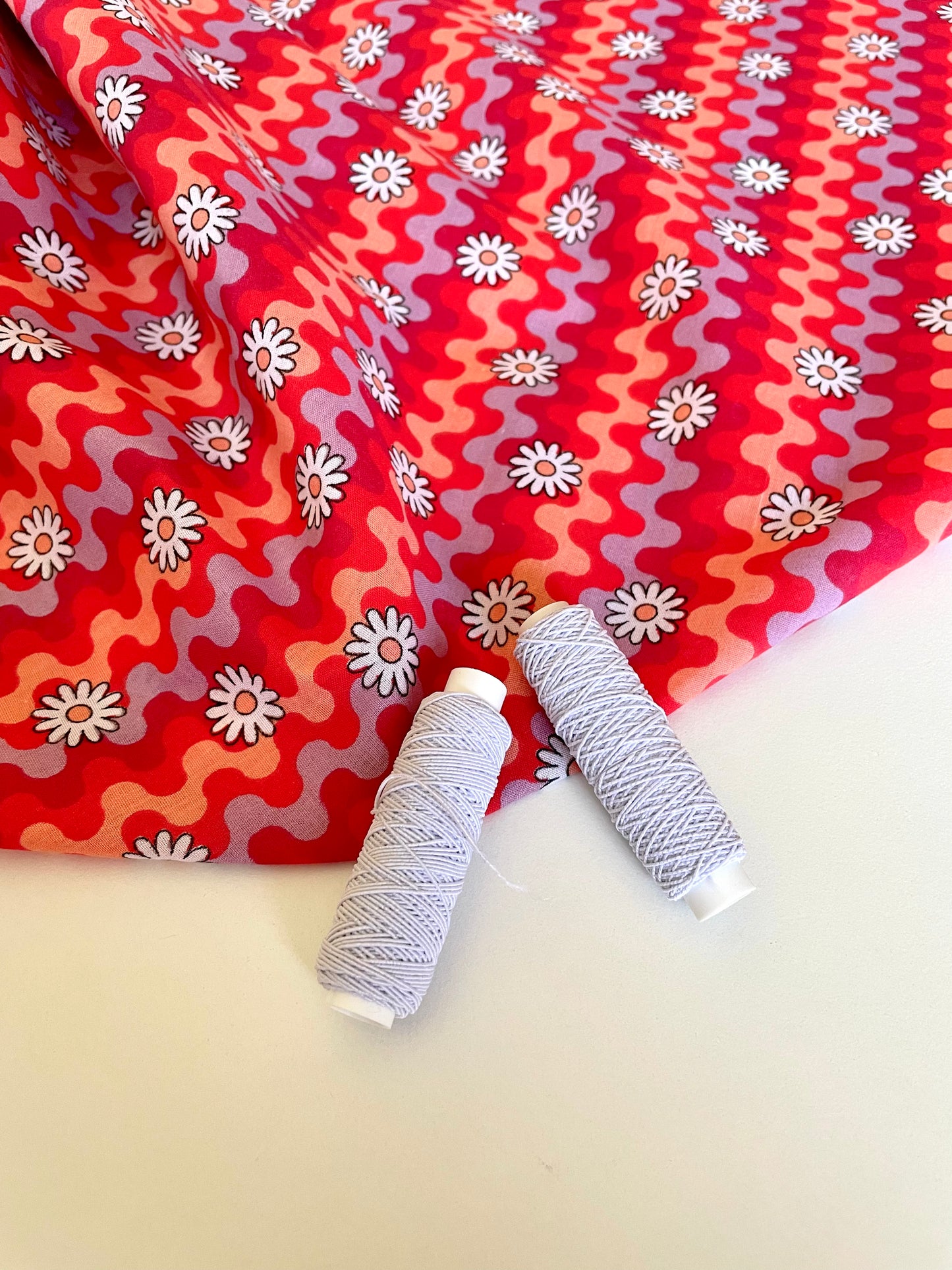 Shirred Dress Kit - Groovy Daisies Polycotton