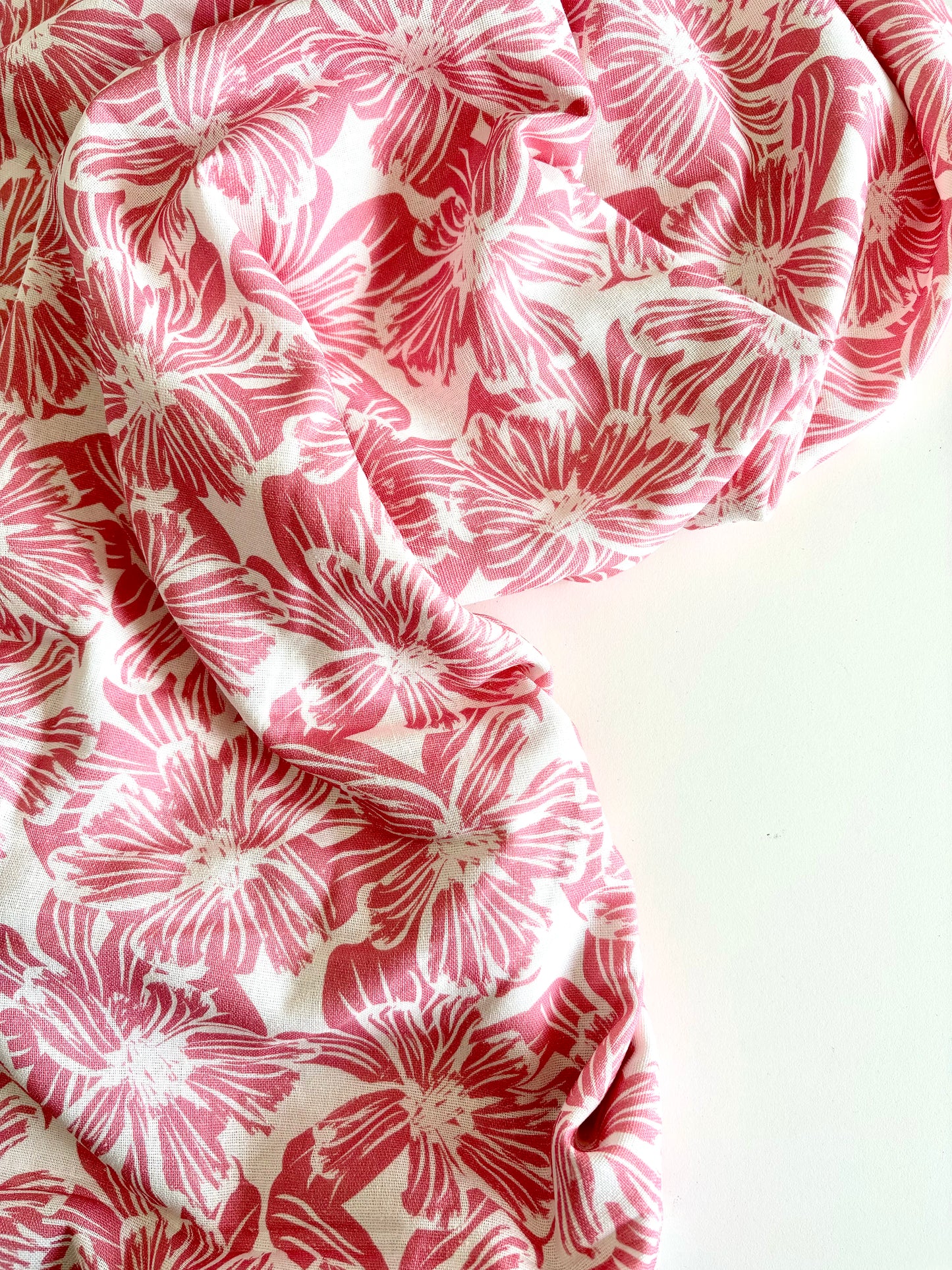 Floral Burst Linen Mix- Little Johnny - REMNANT - 110cm