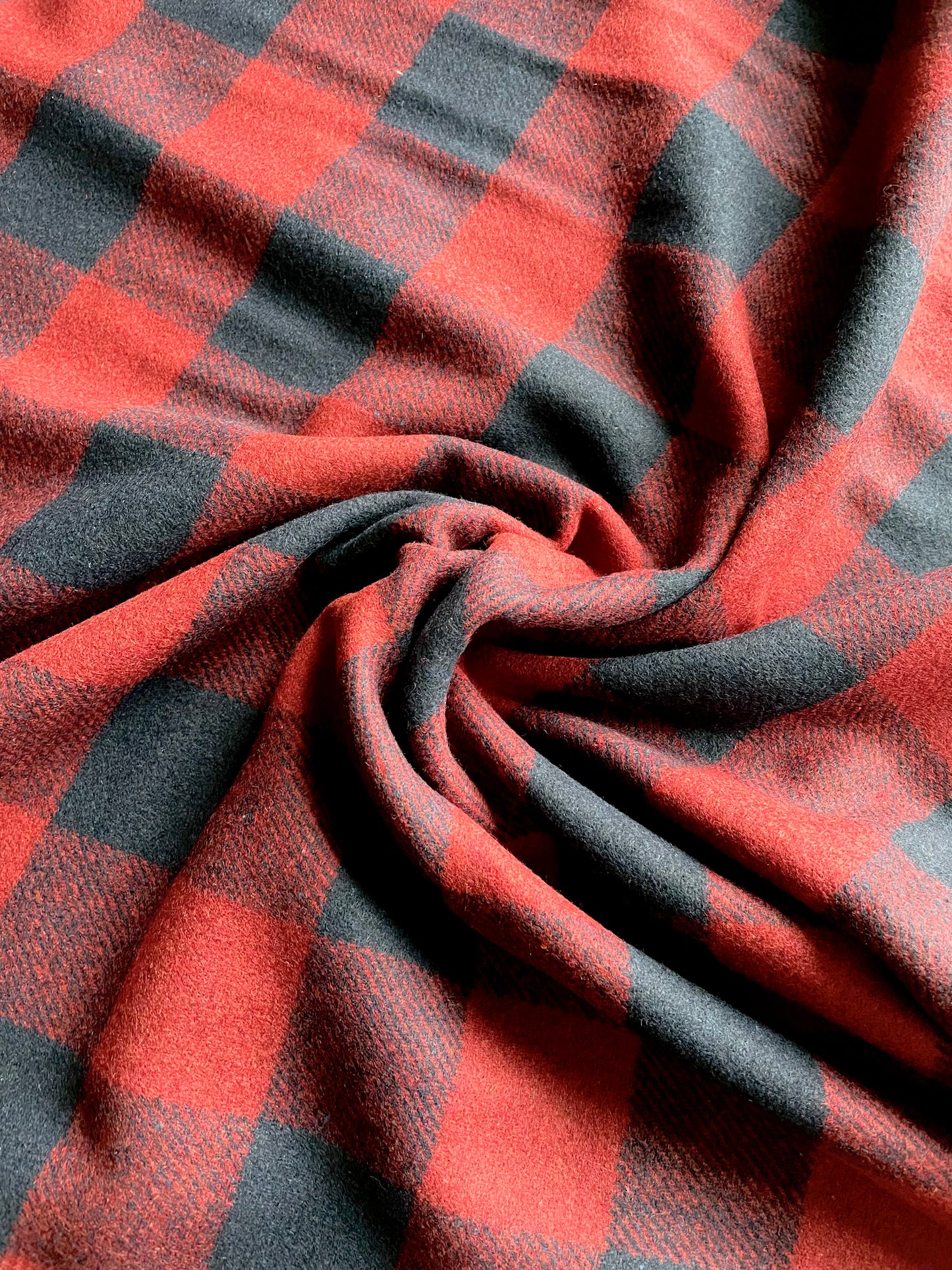 Checked Wool Mix - Red & Navy