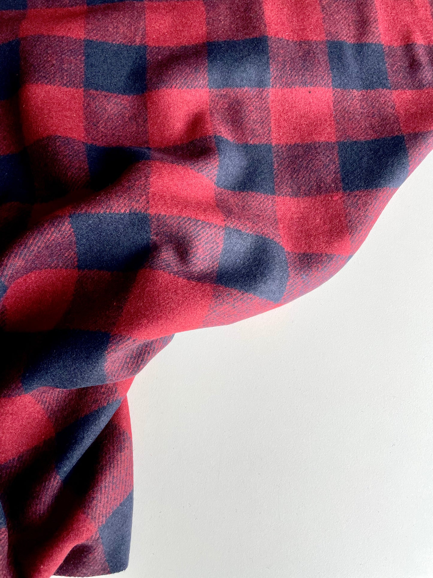 Checked Wool Mix - Red & Navy