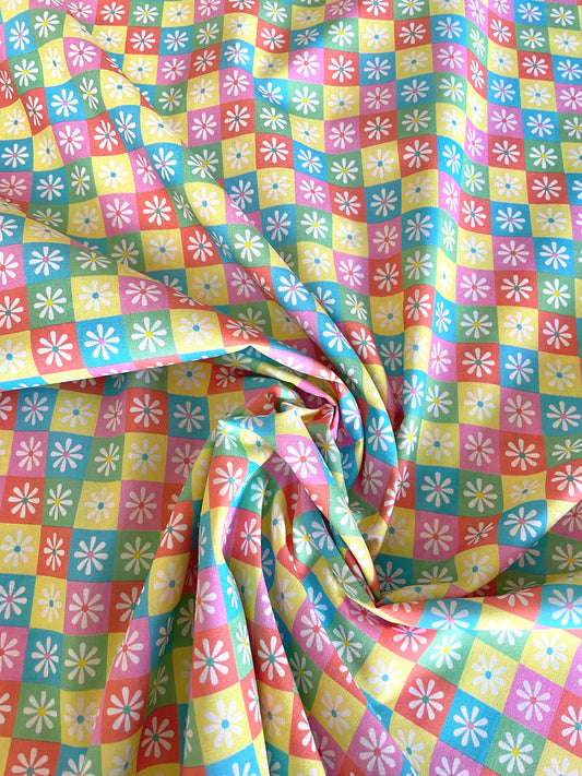 Checkered Daisy Cotton - Little Johnny - REMNANT - 270cm x 150cm - FLAW